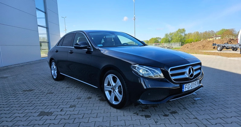 Mercedes-Benz Klasa E cena 129900 przebieg: 120374, rok produkcji 2017 z Krzywiń małe 106